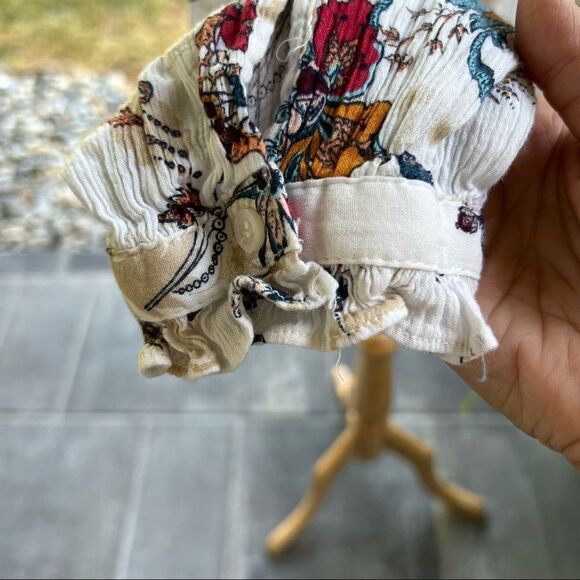 Plus Size White Floral Blouse Long Sleeved size 0X - Picture 6 of 8